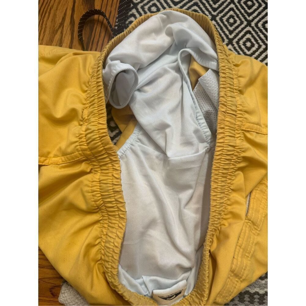 Quicksilver Yellow Drawswing Lined Stretch Elastic Waist Swim Trunks Size Medium - Picture 5 of 7